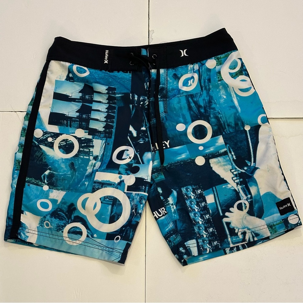 HURLEY Men’s Swim Trunks Size 30